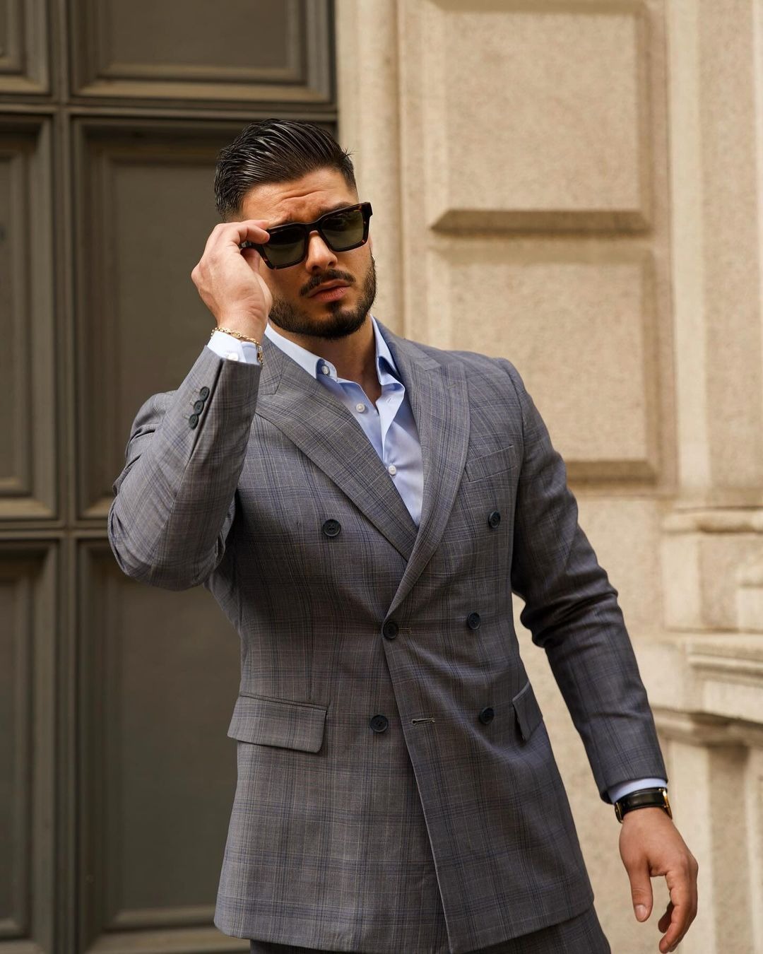 gray-plaid-suit-with-light-blue-shirt-2024-06-05-16-17-27